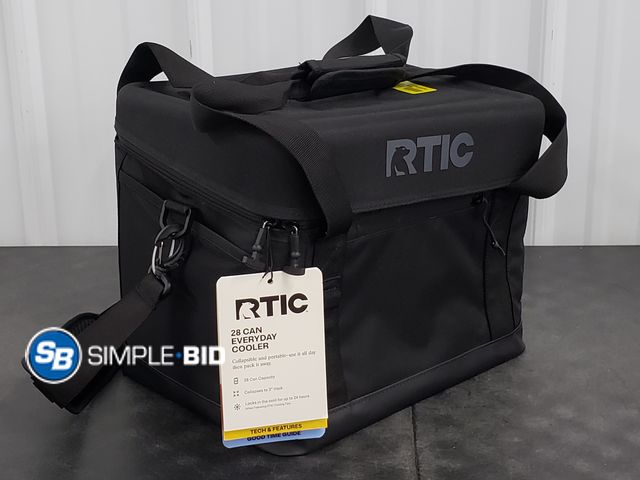Lot 58-54942 - New RTIC 28 Can Everyday Soft Cooler