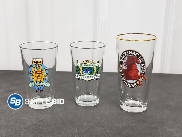 Lot 58-51007 - Lot of (3) Pint Glasses
