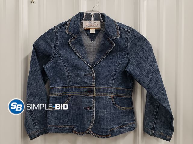 Lot 58-41244 - GIRLS! Tommy Hilfiger Jean jacket - SIZE 6 - light use - in good condition
