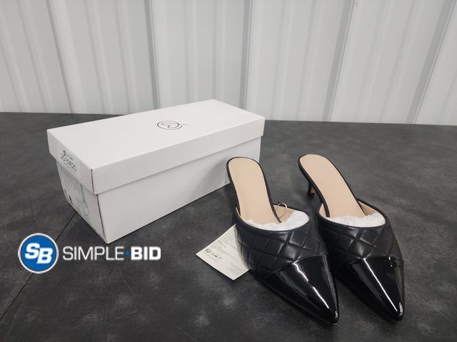 Lot 58-39975 - The Drop - Paulina Black quilted High Heel Shoes - Size 9.5