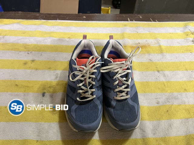 Lot 58-33906 - 1 Dr.Scholls sneakers Dr.Scholls size 10 sneakers