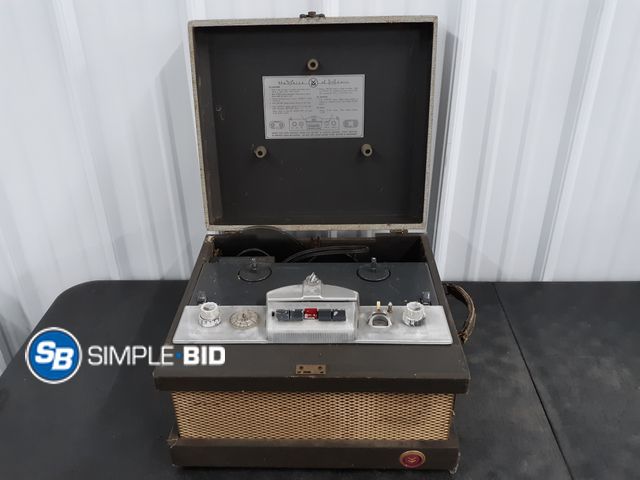 Lot 58-38637 - V-M Voice of Music 714 Tape-O-Matic Reel-to-Reel Recorder with Case - used but in good condition - u...