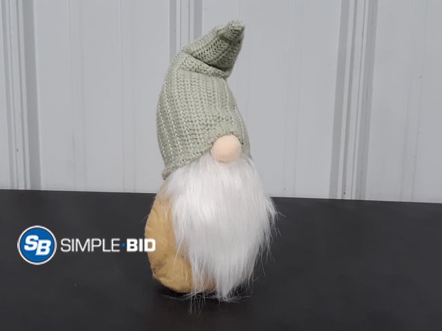 Lot 58-27626 - Gnome Weighted Stuffed Decor