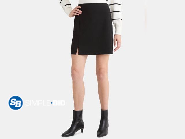 Lot 58-72143 - New Time and Tru Women's Fashion Mini Skirt, Size L