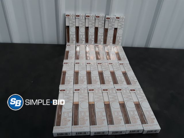 Lot 58-30139 - Lot of (24) Flower Light illusion Full Coverage Concealer - Mocha D4