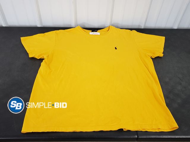 Lot 58-54528 - Ralph Lauren Polo T Shirt - Size XL - Light use