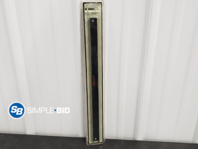 Lot 58-29968 - Us General 18" Magnetic Holder
