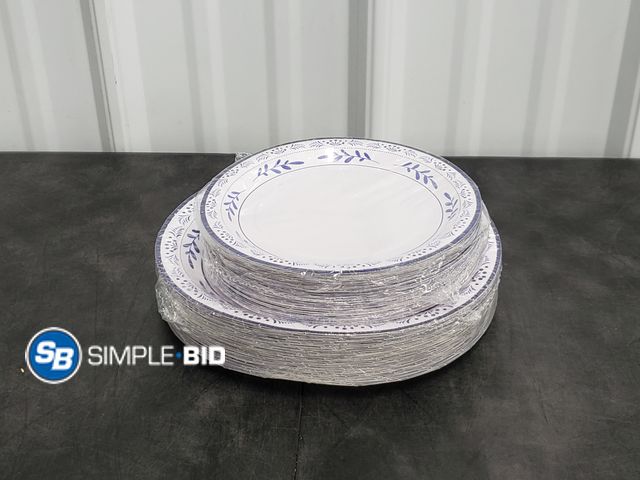 Lot 58-30749 - PAPER PLATES! New 120 piece set of Paper plates