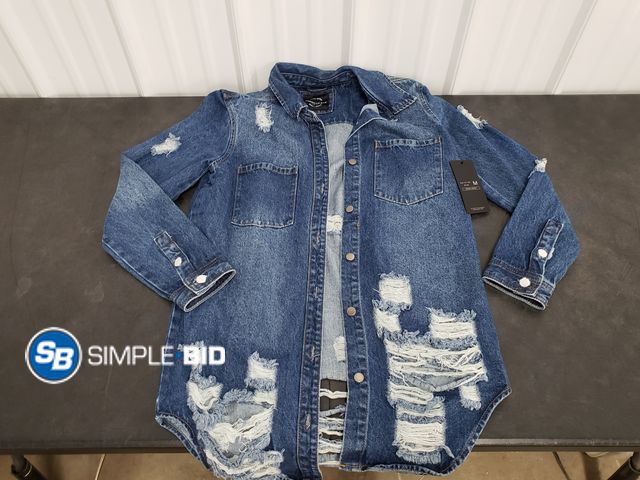 Lot 58-67724 - Women's American Bazi Jean Jacket - SIZE M - NWT