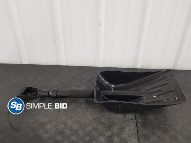 Lot 58-78465 - Small Scooper Shovel