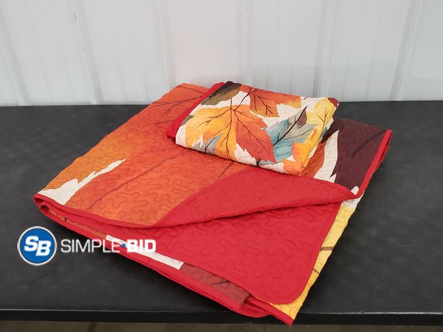Lot 58-83784 - Decorative Fall Quilt Comforter with pillow sham - appears to be a FULL/QUEEN - unused