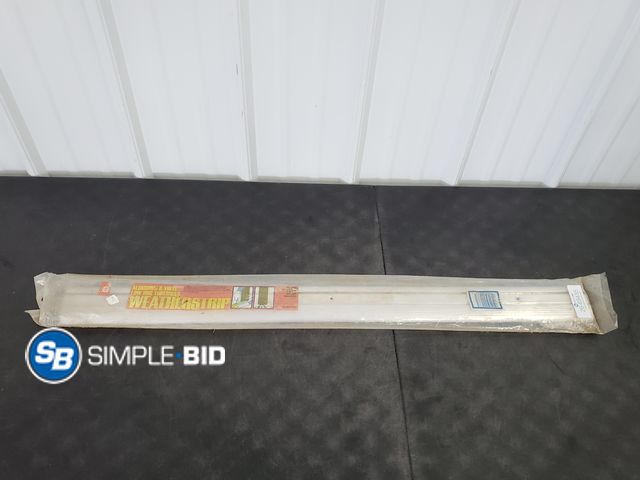 Lot 58-69435 - Aluminum &amp; Vinyl Low Rug Threshold Weather Strip