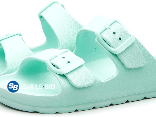 Lot 58-38326 - New EasyStar Boys and Girls Adjustable Strap EVA Slipper Sandal - SIZE XS/S