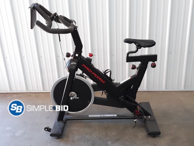 Lot 58-29622 - Pro-Form 500 SPX Indoor Cycle with Interchangeable Racing Seat - appears unused