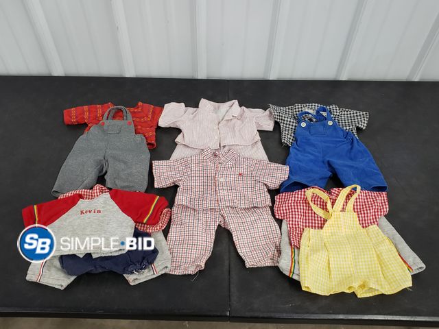 Lot 58-67902 - Lot of Vintage Doll Clothes (cabbage Patch, and more) - variety of styles