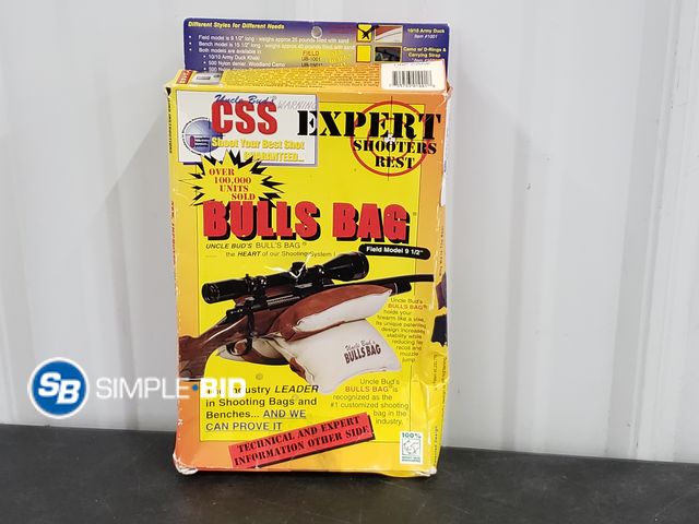 Lot 58-83795 - Expert Shooters Bulls Bags - unused