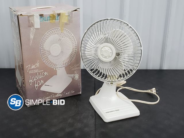 Lot 58-72827 - Homes AIr Oscillating Fashion Fan - 7" - Possible Light Use