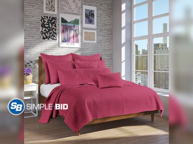 Lot 58-28793 - New J. Queen New York Cayman Quilt Full - Queen - Fuchsia