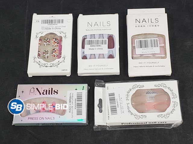 Lot 58-62493 - Lot of (5) New Boxes of Press on Nails -- 24 pieces each - variety of styles