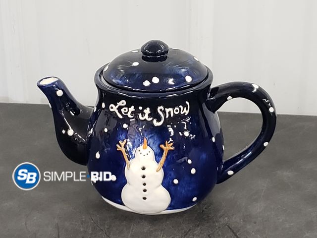 Lot 58-84728 - New Ganz Let it SNOW Teapot