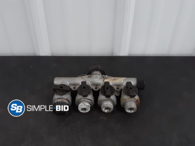 Lot 58-38116 - Waterline Hose Splitter - 4 Way
