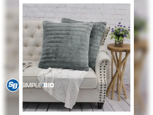 Lot 58-26465 - Lot of (6) New L&amp;M Plush Throw Pillow Covers 26x26 Fluffy Striped Decorative Pillow Covers - Set...