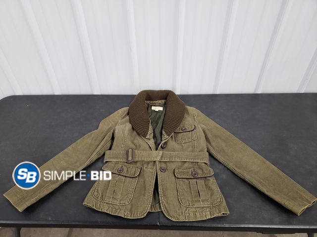 Lot 58-41280 - Women's Merona Coat - SIZE XS - in good condition