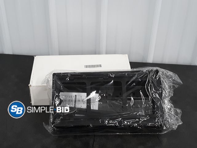 Lot 58-29556 - Small 3 Tier Plastic/Metal Shelf  8" x 16"