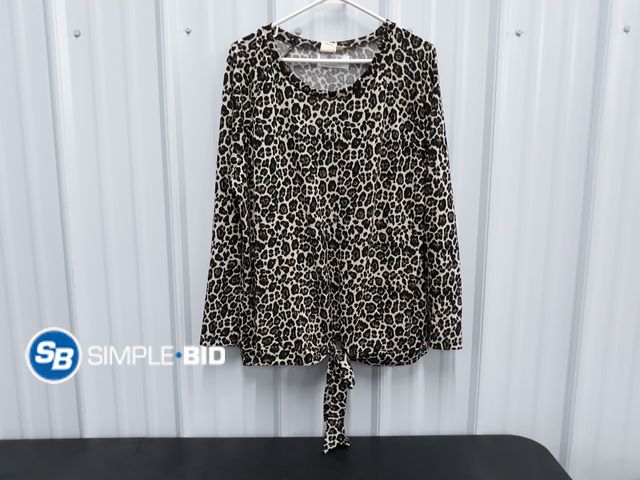 Lot 58-77801 - Women's Grace+Emma Leopard Shirt - SIZE 2XL - lightly worn - in good condition
