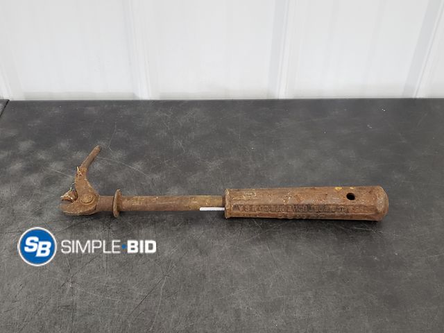 Lot 58-83508 - Vintage Jumbo Nail Puller