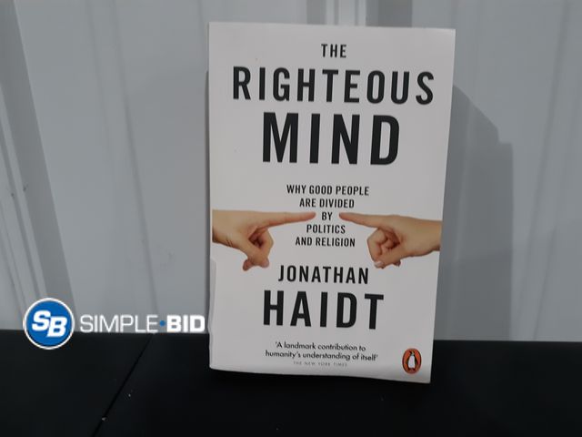 Lot 58-21630 - New The Righteous Mind Paperback book - Why good people are divided by politics and Religon