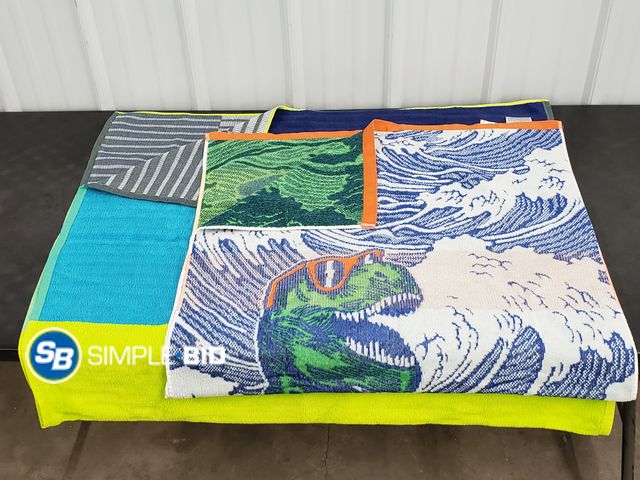 Lot 58-80737 - Lot of (2) BEACH TOWELS! (1) Kids Dinosaur (1) Adult - lightly used