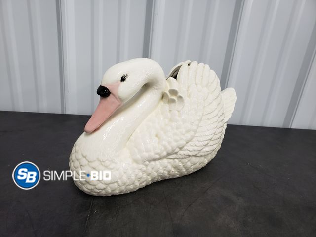 Lot 58-74407 - Decorative Ceramic Swan