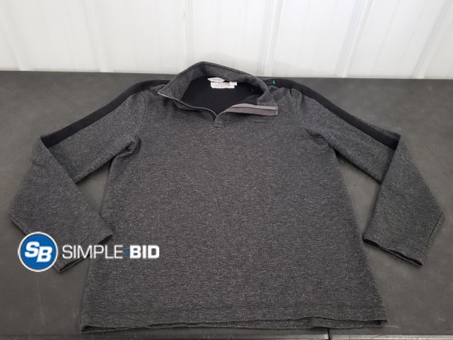 Lot 58-54546 - Calvin Klein 1/4 Zip Pull Over - Size M - Light Use