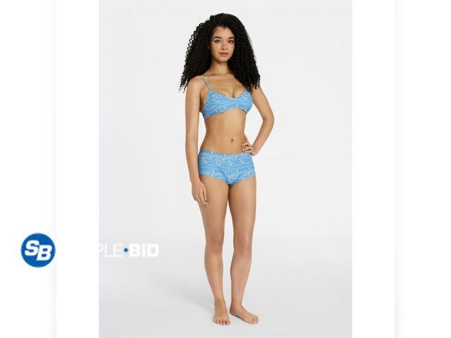 Lot 58-71462 - New No Boundaries Paisley Bikini Top and Bottoms - SIZE S