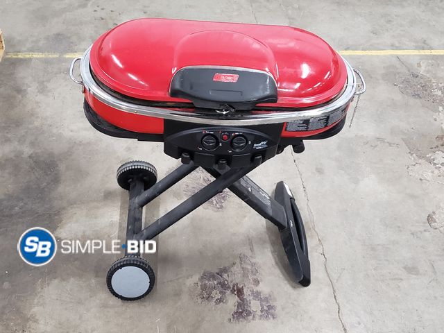 Lot 58-72001 - Coleman Portbable Fold up Propane Grill - Perfect for Camping!!!