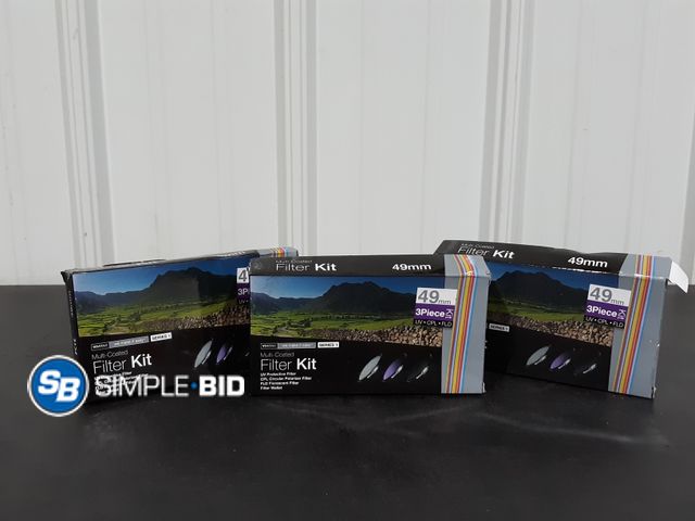 Lot 58-21921 - Lot of (3) New Vivitar Multi-Coated Filter Kit 49MM 3 pieces in each box