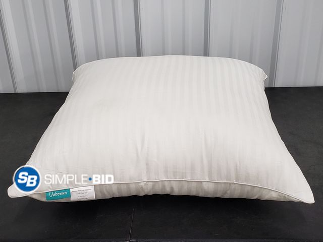 Lot 58-74559 - Oubobunn 26 x 26" Pillow