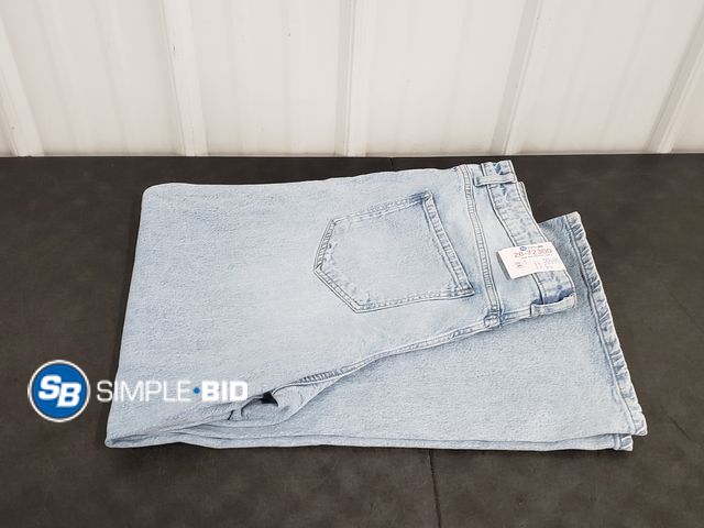 Lot 58-72300 - Time and True High Rise Wide Leg Jeans - Size 18 - NWT