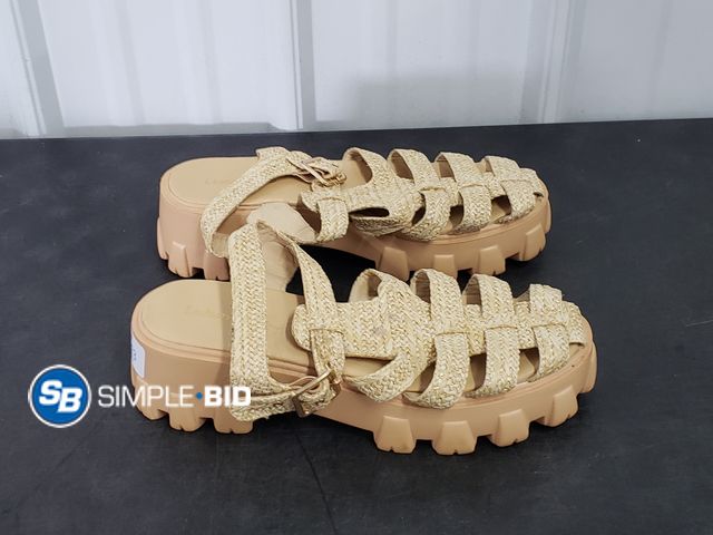Lot 58-64543 - Lemonade Sandals - Size 8.5 - Appears Unused