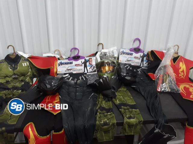 Lot 58-84124 - Lot of (6) New BOYS Halloween Costumes - variety of styles - SIZE S