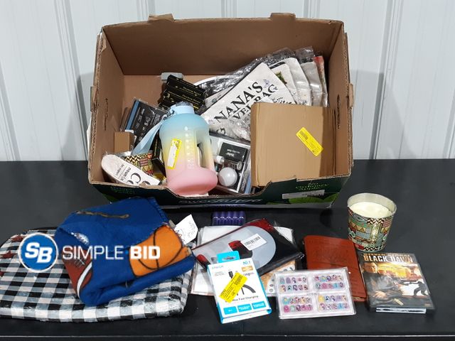 Lot 58-32854 - BOX of Small amazon items -- Variety of items - unused