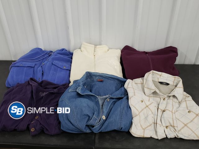 Lot 58-60462 - Lot of Women's Clothing - variety of styles - Fleece jackets, Flannels and more - mostly SIZE XL - X...
