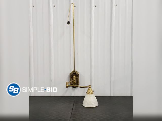 Lot 58-56616 - Brass Wall Lamp
