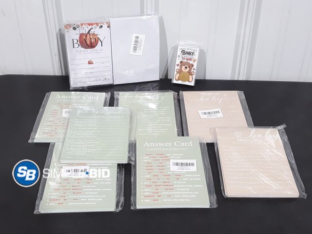 Lot 58-21918 - WHO'S HAVING A BABY? -- Lots of Baby shower GAMES ( with the answers) , invitations and more - unuse...