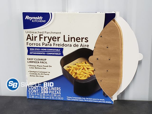 Lot 58-50175 - Reynolds Kitchen AIR FRYER liners -- 150 unused - open box - mostly full