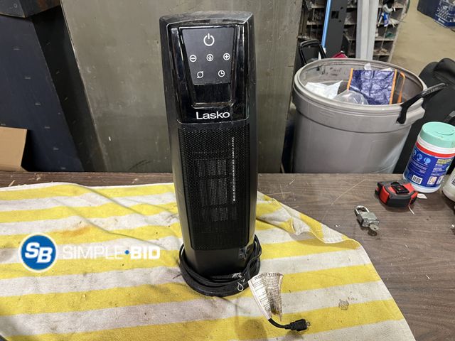 Lot 58-33902 - Lasko Movable Air Heater