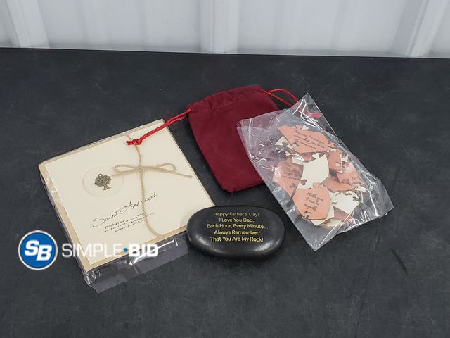 Lot 58-55596 - 20 Reasons I love you... New Fathers Day Gift -- Stone Happy Father's Day! I love you Dad Each hour,...