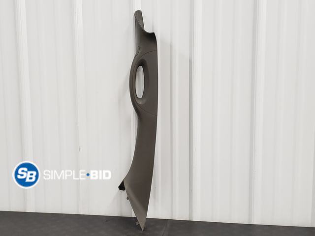 Lot 58-77624 - Delessy A Pillar Interior Trim Handle Left Drivers Side - 2004-2008 Ford F150