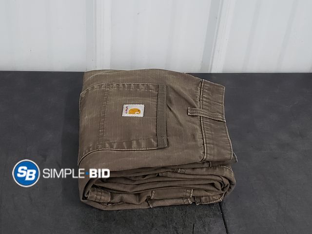 Lot 58-77173 - MEN'S Carhartt pants - SIZE 35X32 - used but in good condition